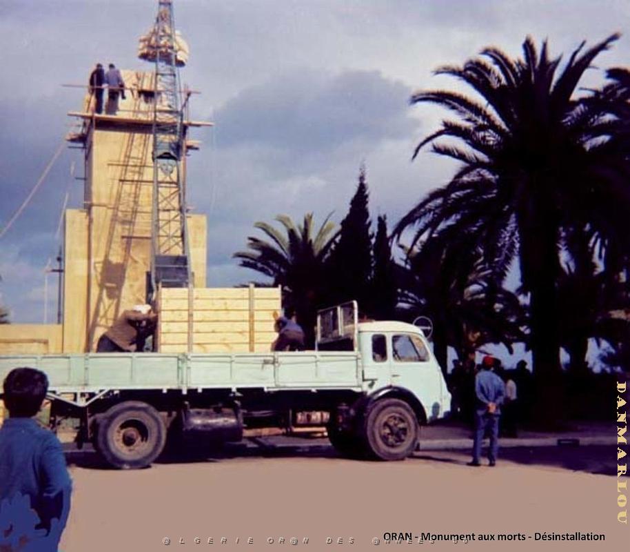 FM ac- 03- Monument aux morts desinstallation.jpg